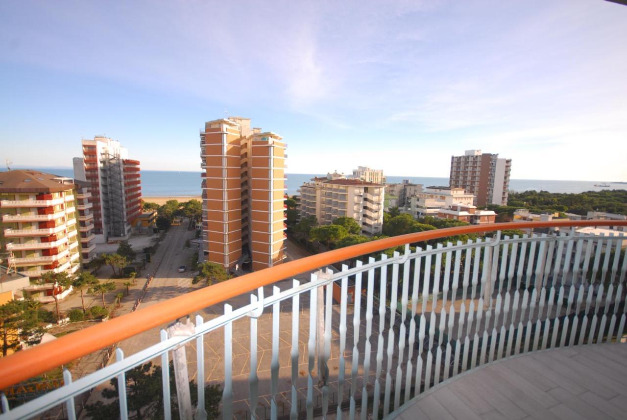 Appartamenti Puerto Do Sol Lignano Sabbiadoro Exterior photo