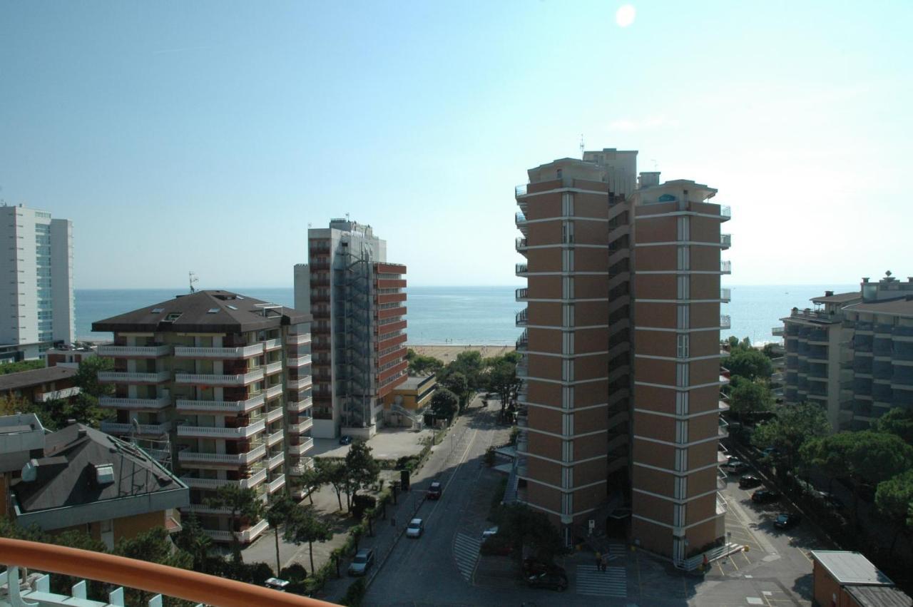 Appartamenti Puerto Do Sol Lignano Sabbiadoro Exterior photo